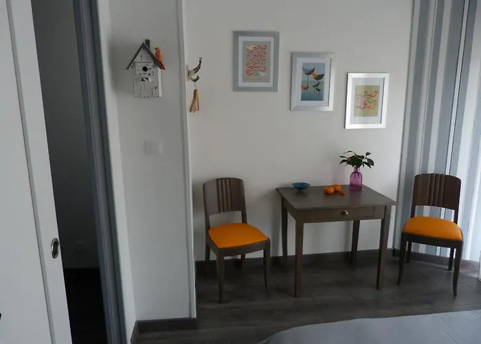 La Aux Oiseaux Oda ve Kahvaltı 3*