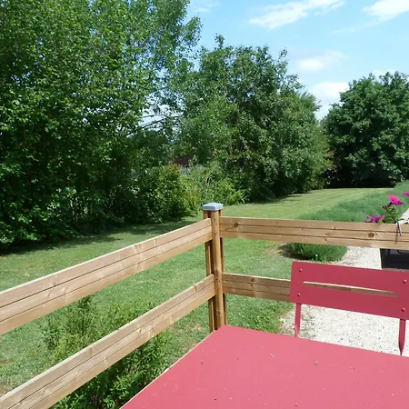 La Aux Oiseaux Bed & Breakfast Cayriech