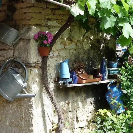 La Aux Oiseaux Bed & Breakfast