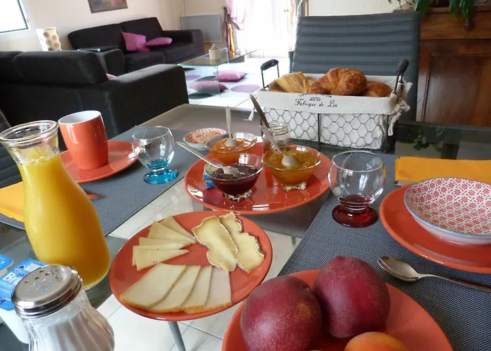 La Aux Oiseaux Bed & Breakfast