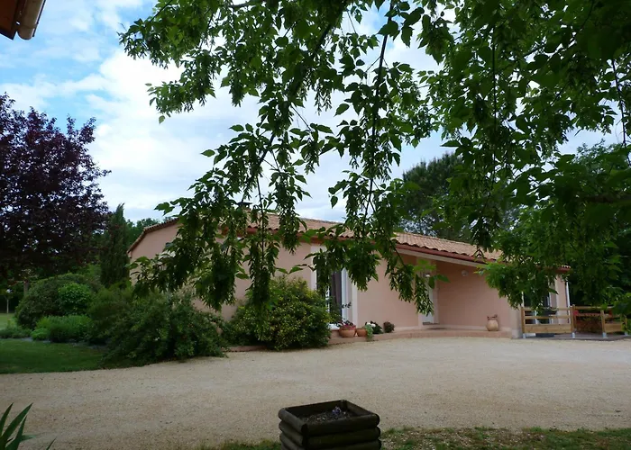 Bed & Breakfast La Aux Oiseaux Cayriech