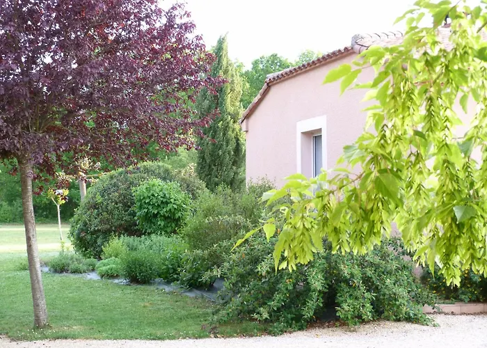 La Aux Oiseaux Bed & Breakfast